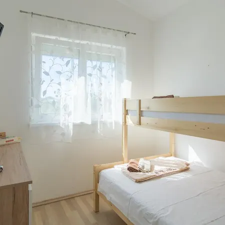 Nives Apartment *